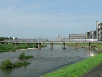 大和川鉄橋を渡る（西側から）
