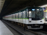 2017年6月撮影、三条駅にて。京阪沿線ぶらり旅HMを掲出する7203F。