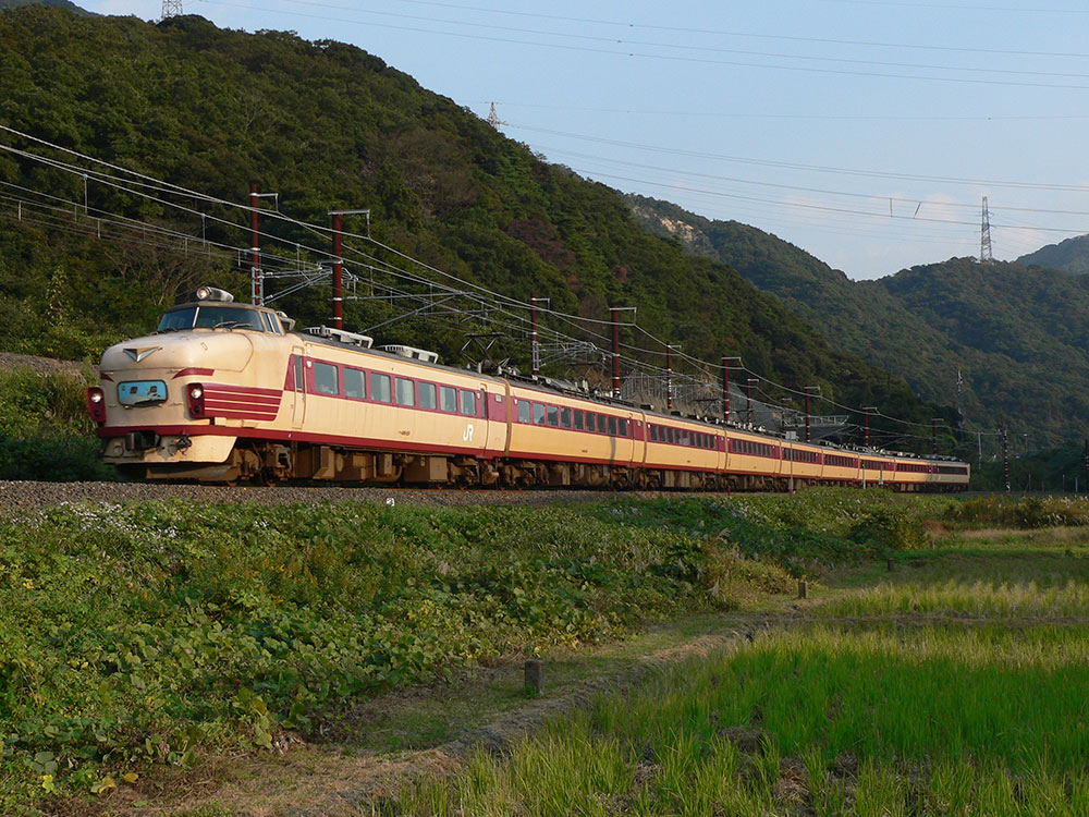 485系ボンネット型先頭車の特急雷鳥号